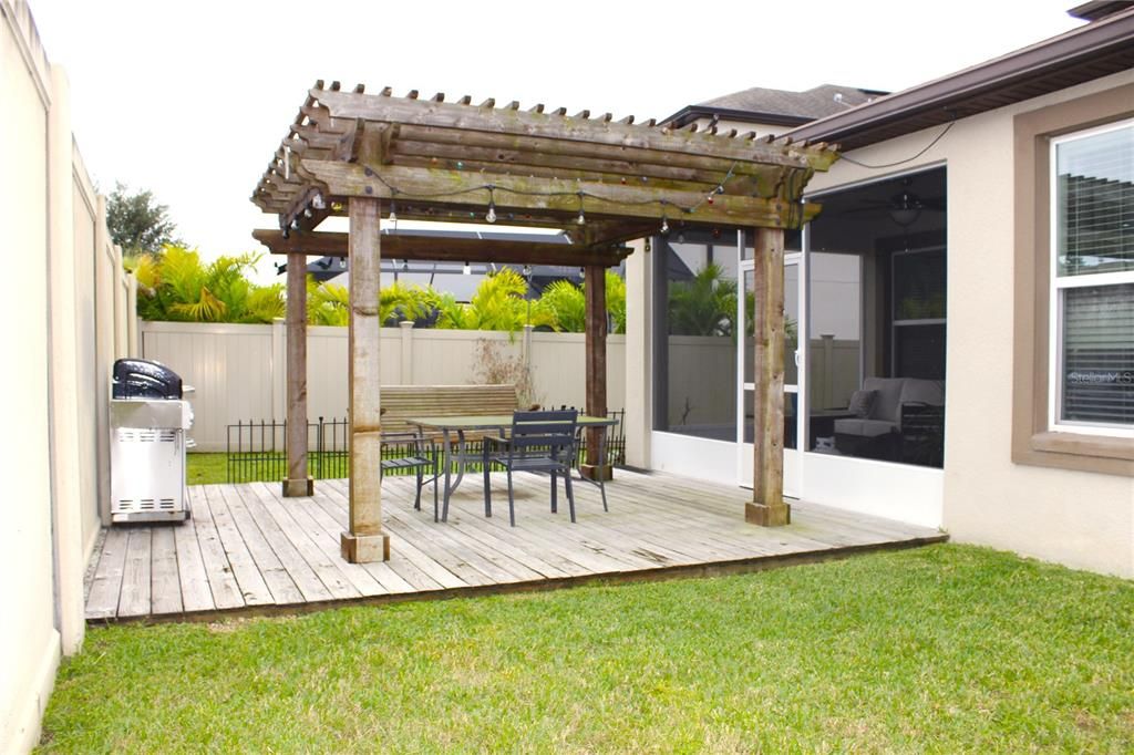 На продажу: $500,000 (3 спален, 2 ванн, 2402 Квадратных фут)