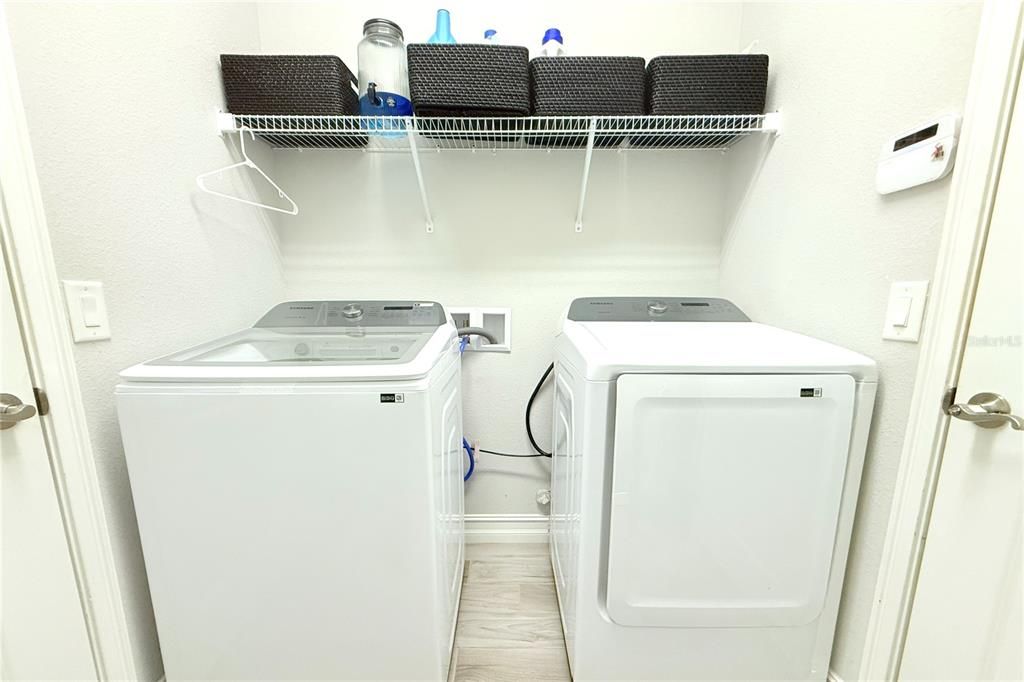 На продажу: $500,000 (3 спален, 2 ванн, 2402 Квадратных фут)