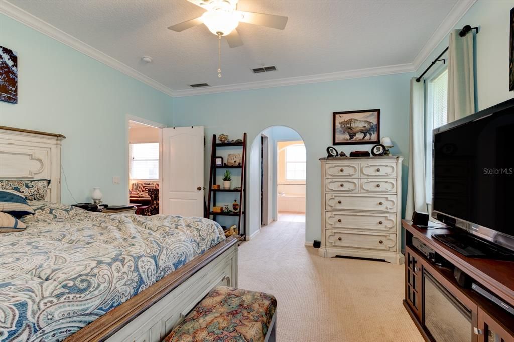 For Sale: $495,000 (4 beds, 2 baths, 2428 Square Feet)