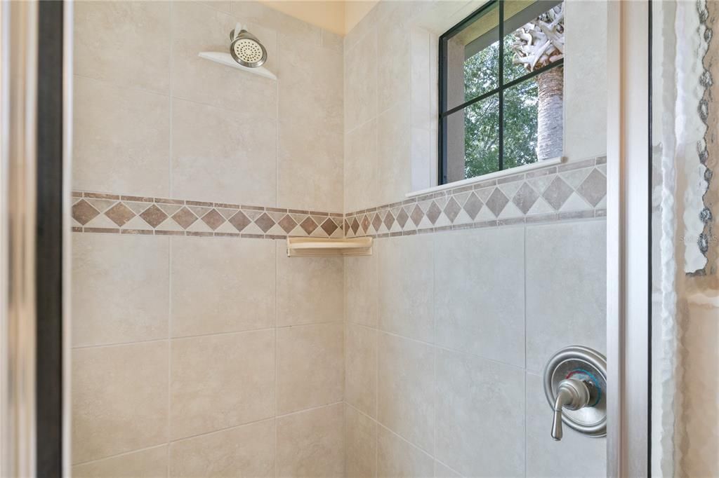 待售: $437,000 (3 贝兹, 2 浴室, 1671 平方英尺)