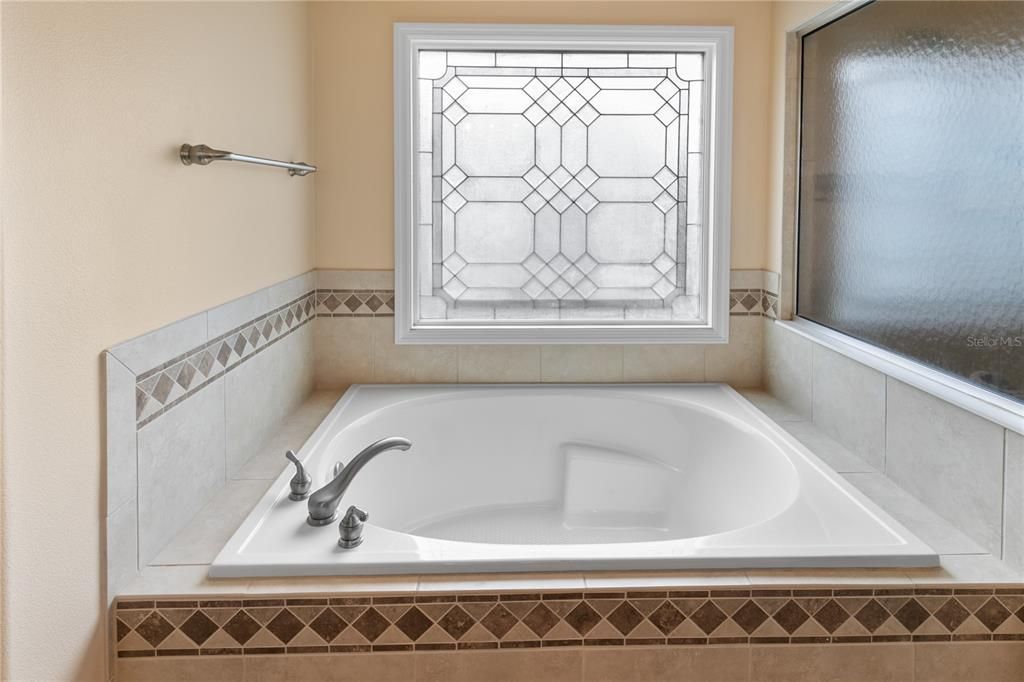 待售: $437,000 (3 贝兹, 2 浴室, 1671 平方英尺)