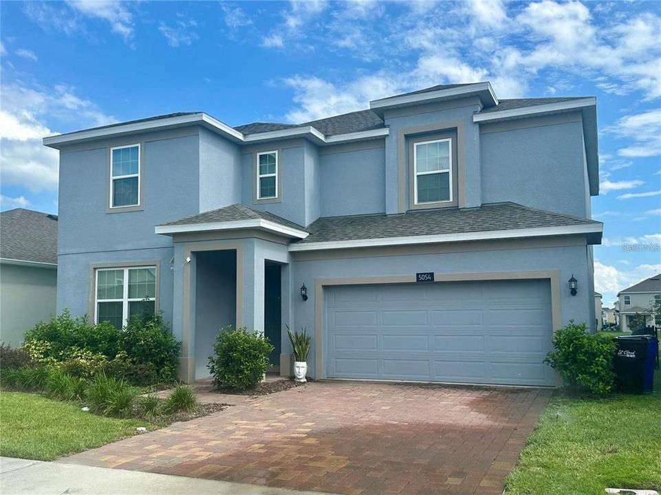 待售: $470,000 (4 贝兹, 2 浴室, 2580 平方英尺)