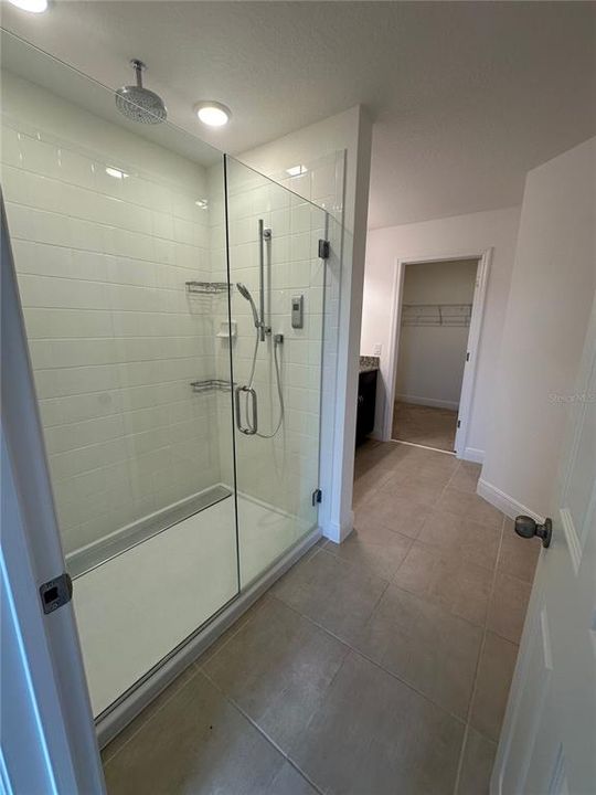 待售: $470,000 (4 贝兹, 2 浴室, 2580 平方英尺)