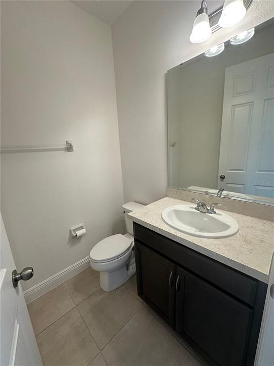 待售: $470,000 (4 贝兹, 2 浴室, 2580 平方英尺)