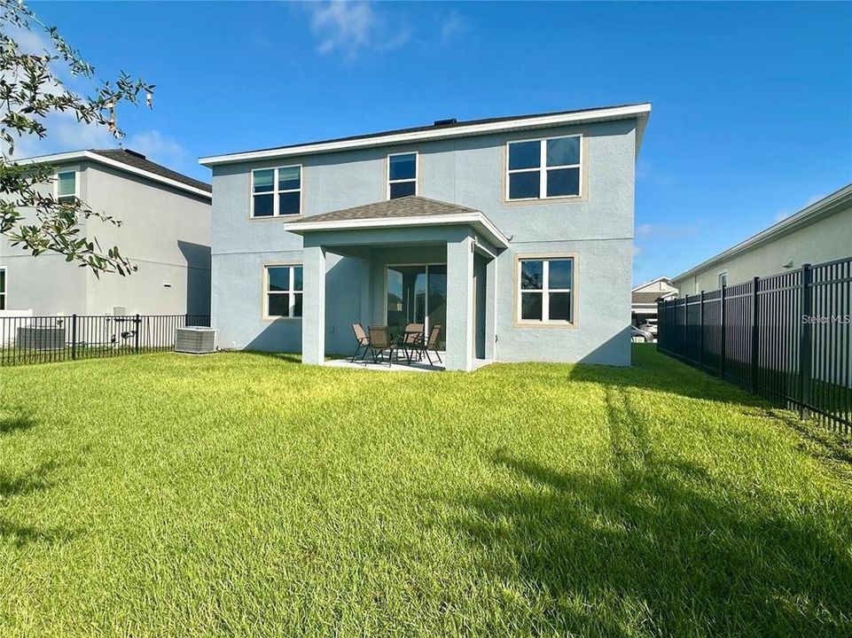 待售: $470,000 (4 贝兹, 2 浴室, 2580 平方英尺)