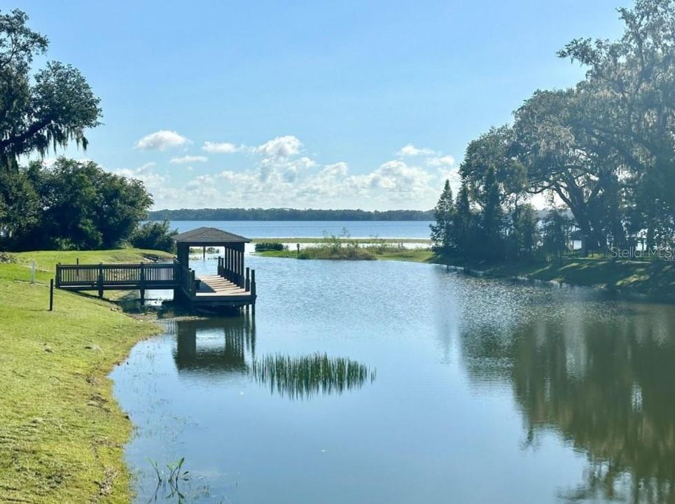 待售: $470,000 (4 贝兹, 2 浴室, 2580 平方英尺)