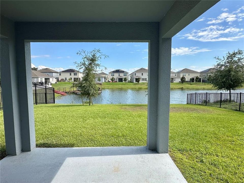 待售: $470,000 (4 贝兹, 2 浴室, 2580 平方英尺)