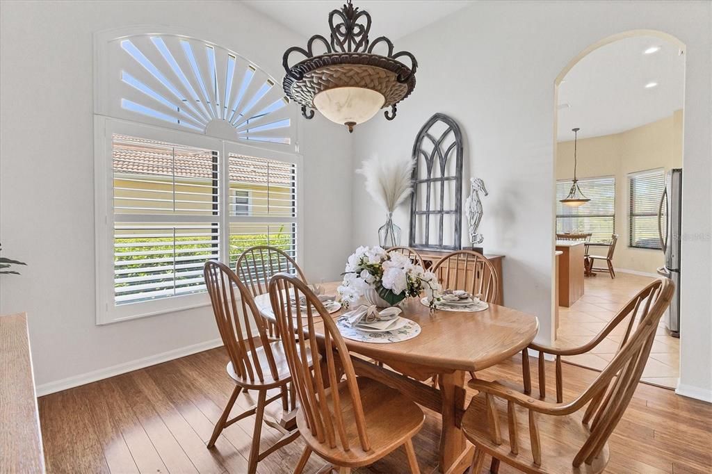 待售: $695,000 (3 贝兹, 2 浴室, 2134 平方英尺)