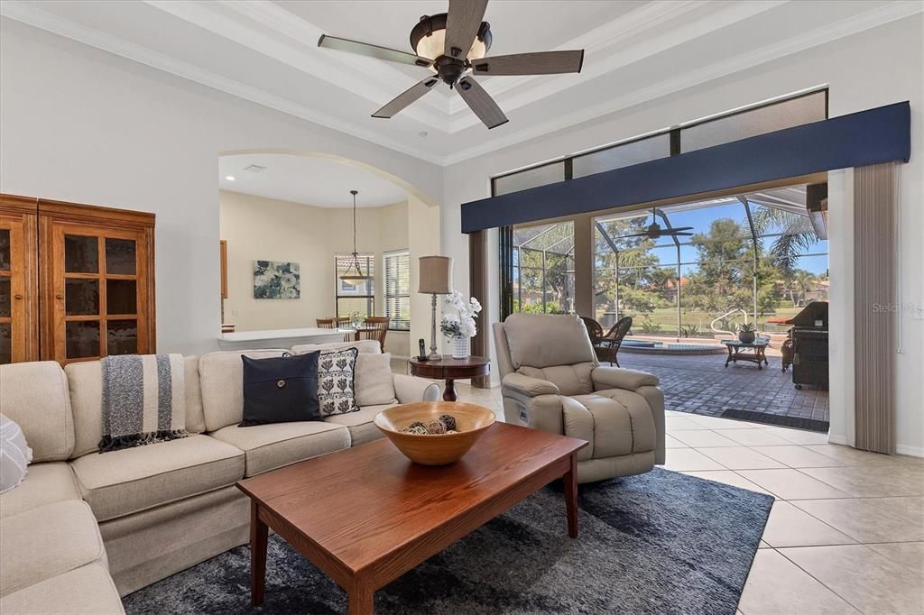 待售: $695,000 (3 贝兹, 2 浴室, 2134 平方英尺)