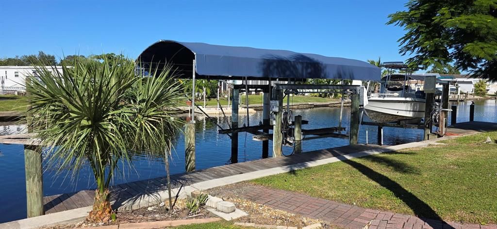 For Sale: $229,900 (2 beds, 2 baths, 1230 Square Feet)