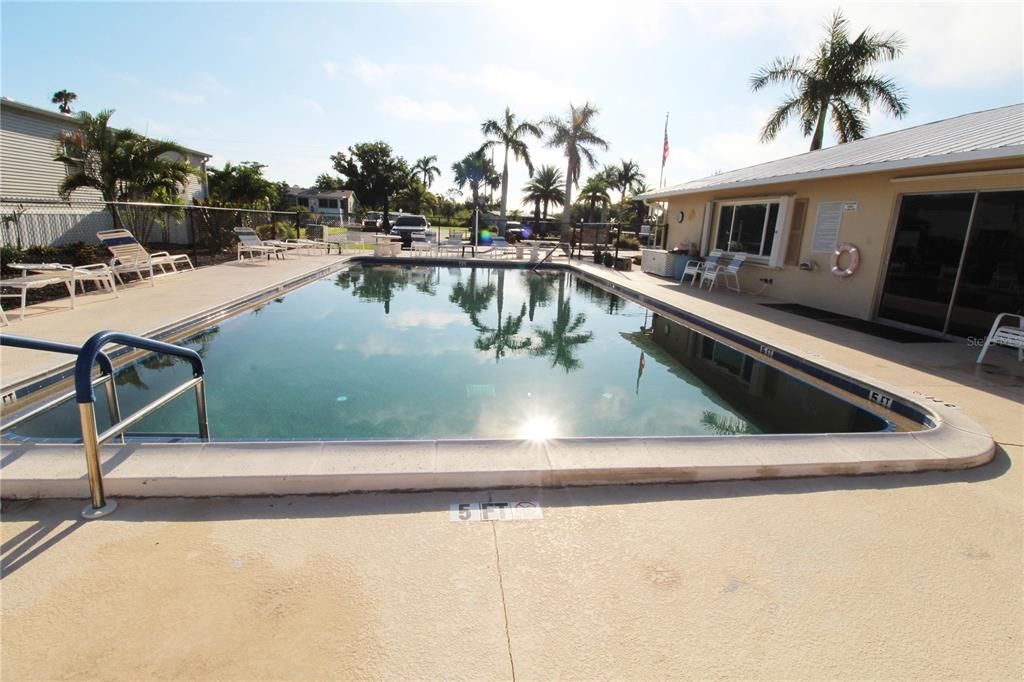 For Sale: $229,900 (2 beds, 2 baths, 1230 Square Feet)