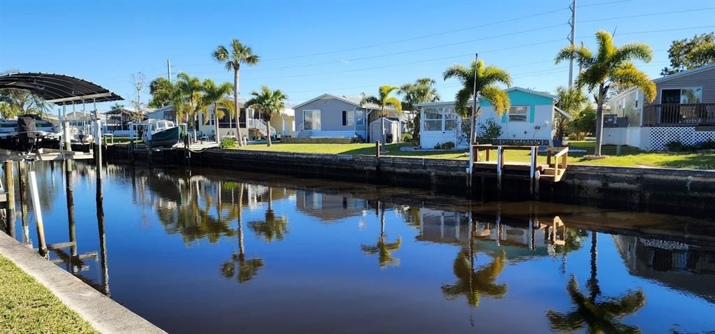 For Sale: $229,900 (2 beds, 2 baths, 1230 Square Feet)