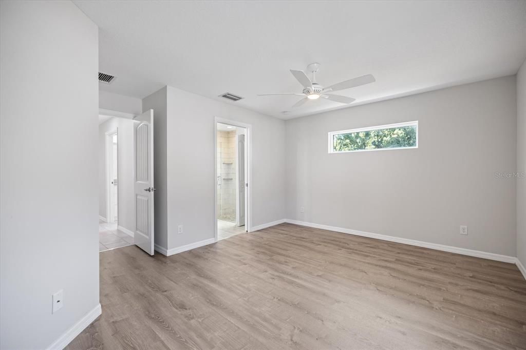 For Rent: $2,400 (3 beds, 2 baths, 1346 Square Feet)