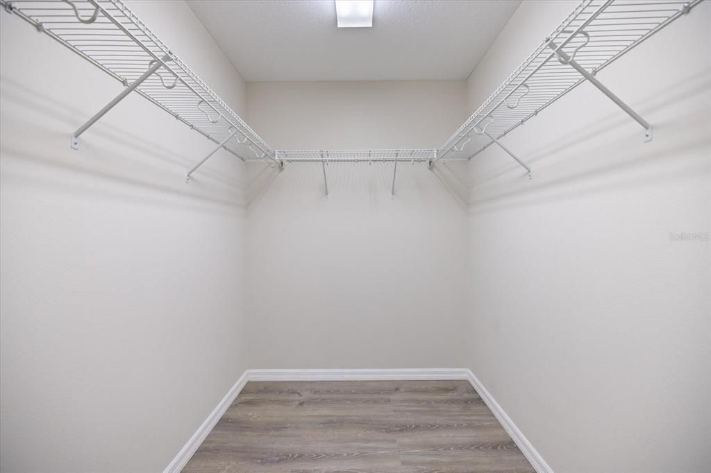 For Rent: $2,400 (3 beds, 2 baths, 1346 Square Feet)