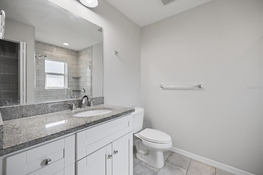 For Rent: $2,400 (3 beds, 2 baths, 1346 Square Feet)