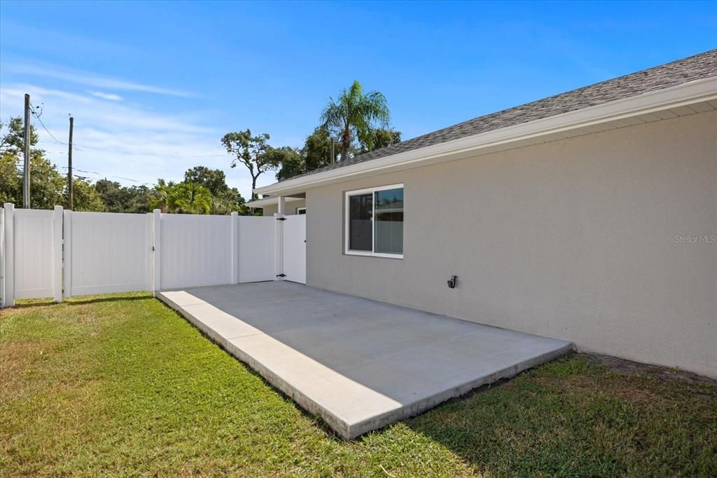 For Rent: $2,400 (3 beds, 2 baths, 1346 Square Feet)