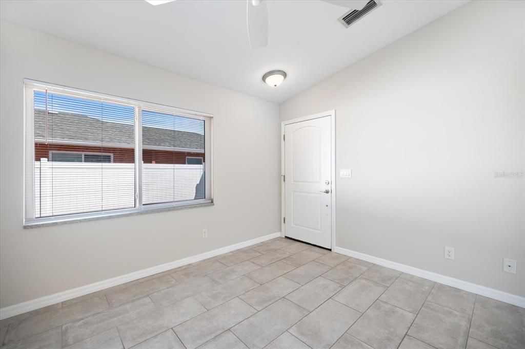 For Rent: $2,400 (3 beds, 2 baths, 1346 Square Feet)