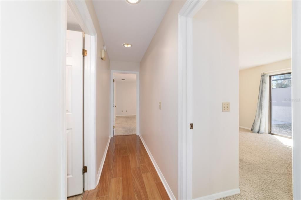 Active With Contract: $218,500 (2 beds, 2 baths, 1317 Square Feet)