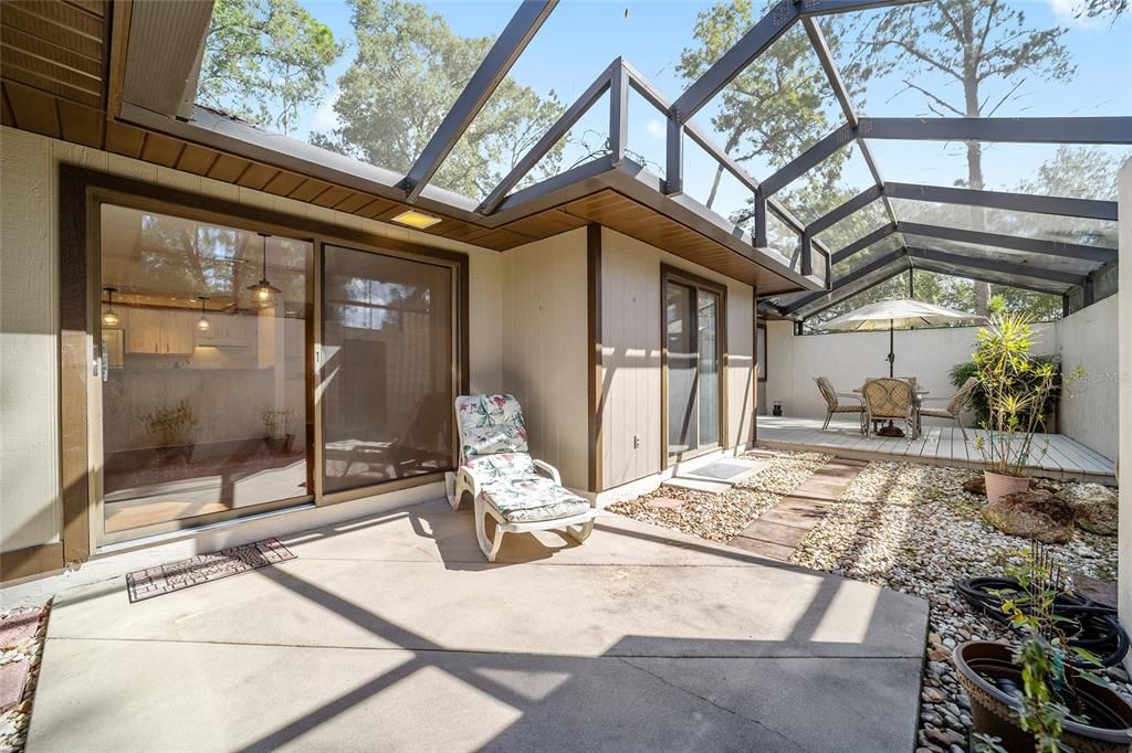 Active With Contract: $218,500 (2 beds, 2 baths, 1317 Square Feet)