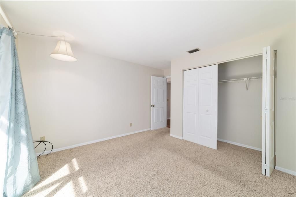 Active With Contract: $218,500 (2 beds, 2 baths, 1317 Square Feet)