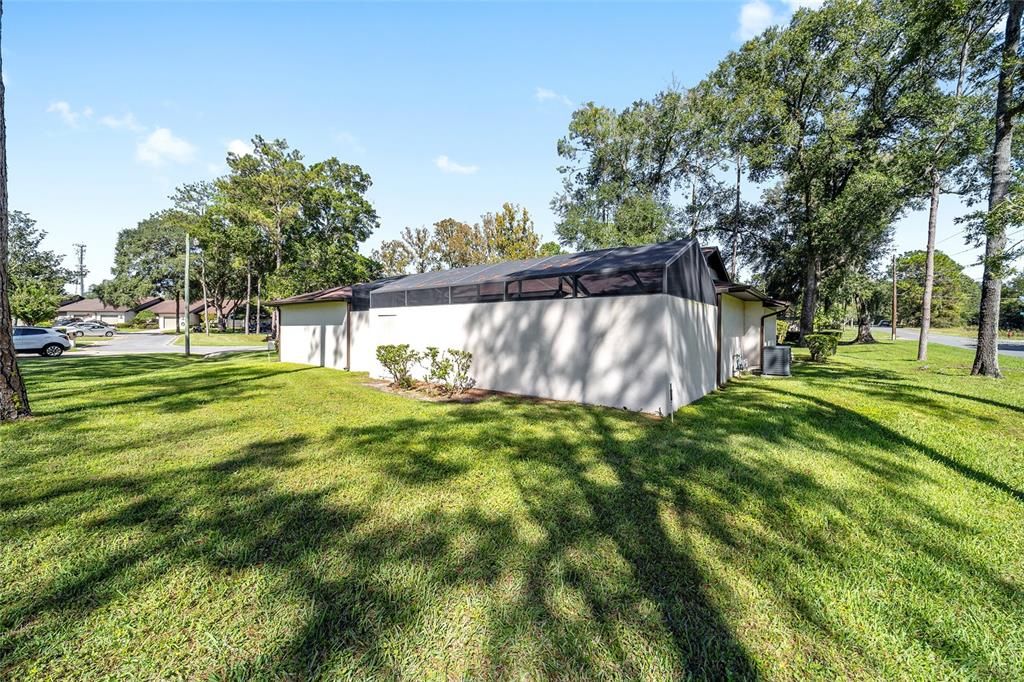 Active With Contract: $218,500 (2 beds, 2 baths, 1317 Square Feet)