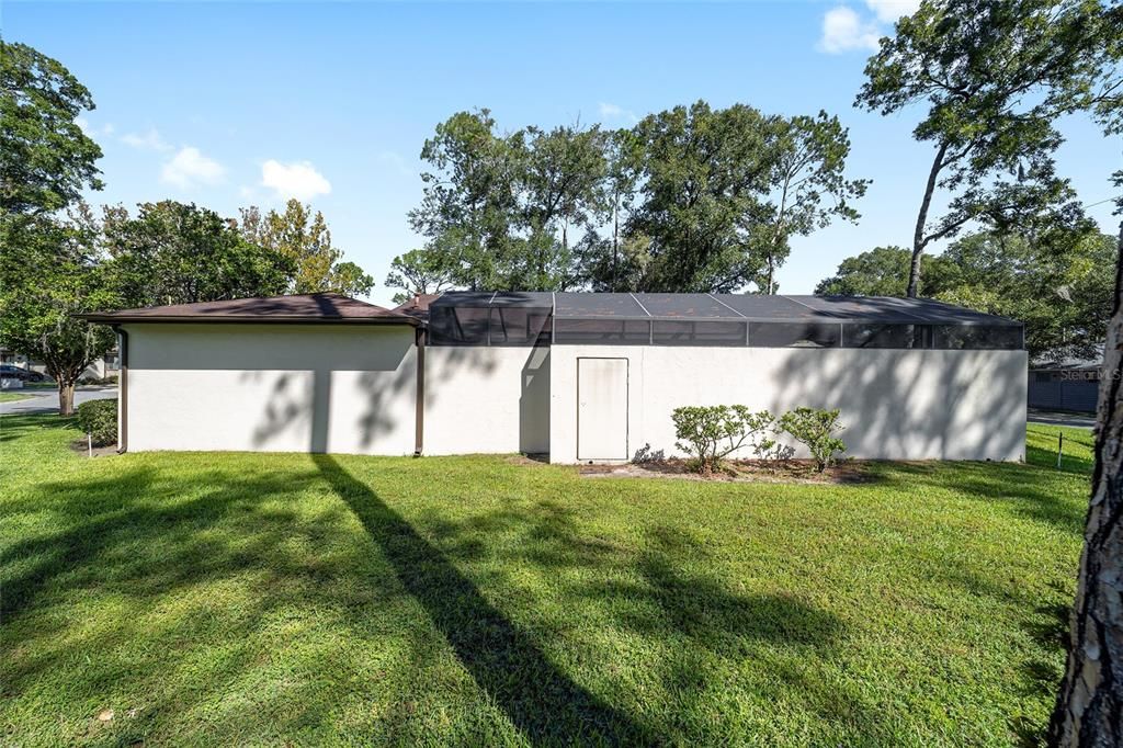 Active With Contract: $218,500 (2 beds, 2 baths, 1317 Square Feet)