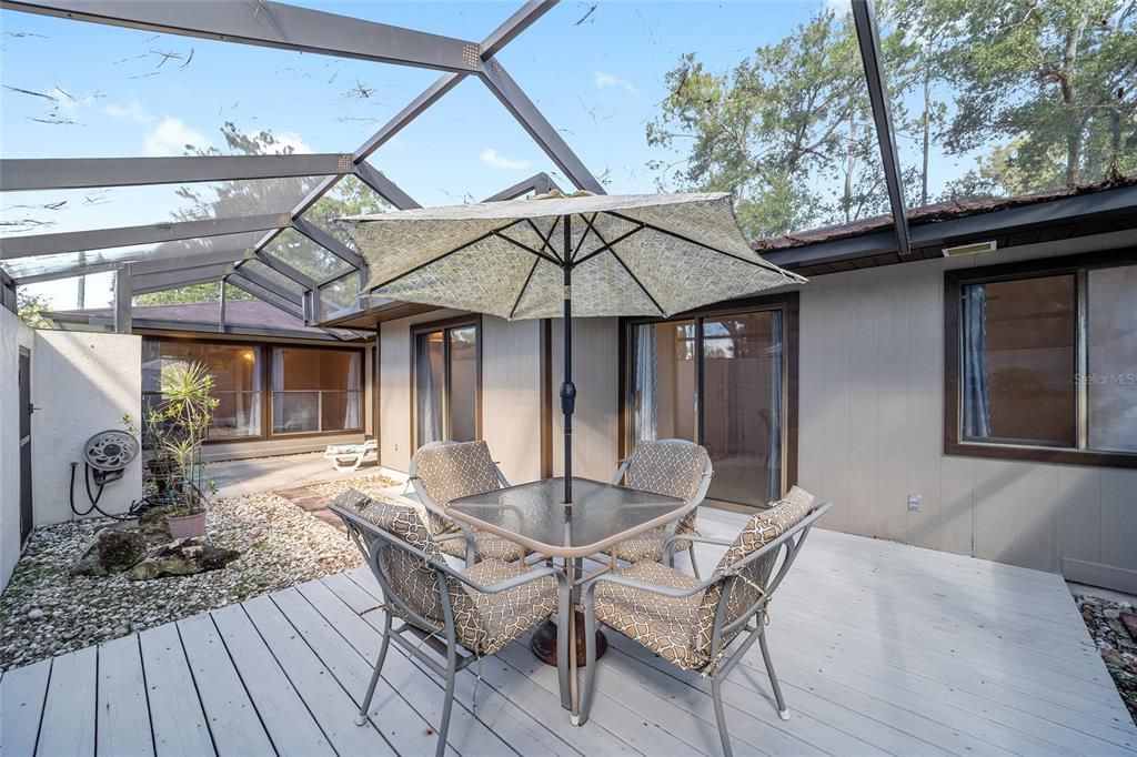 Active With Contract: $218,500 (2 beds, 2 baths, 1317 Square Feet)