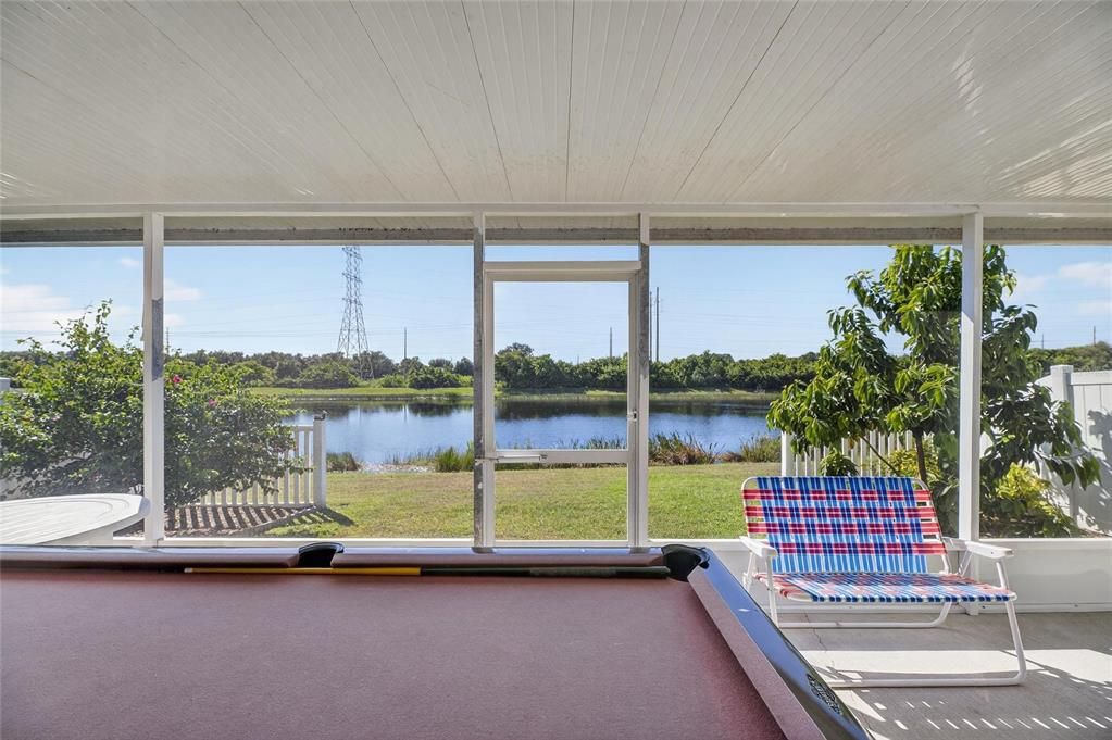 For Sale: $325,000 (3 beds, 2 baths, 1305 Square Feet)