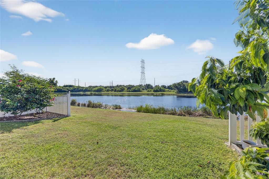 For Sale: $325,000 (3 beds, 2 baths, 1305 Square Feet)