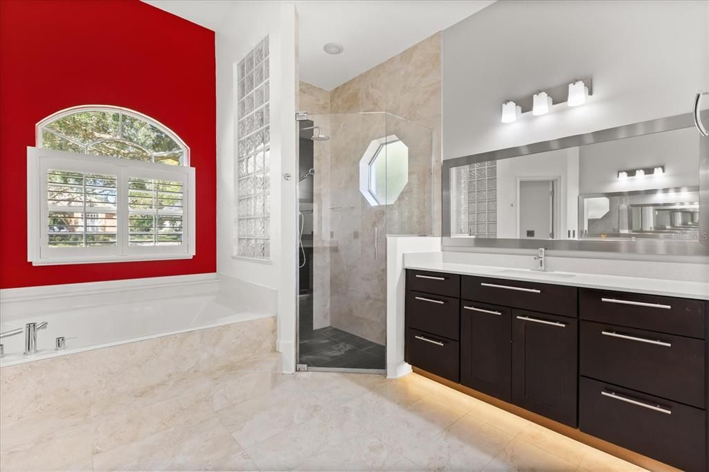 For Sale: $1,075,000 (4 beds, 3 baths, 3027 Square Feet)