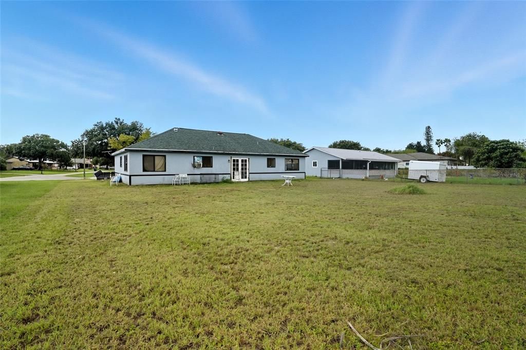 待售: $205,000 (3 贝兹, 2 浴室, 1296 平方英尺)