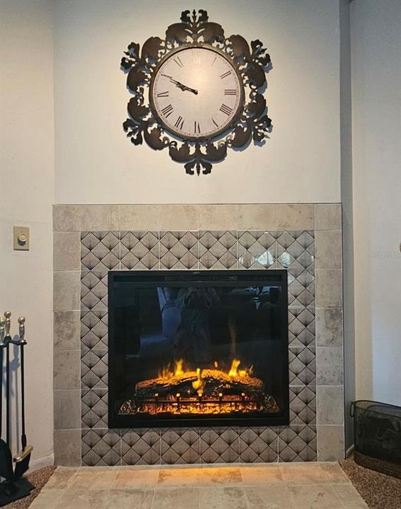 待售: $284,700 (2 贝兹, 2 浴室, 1238 平方英尺)