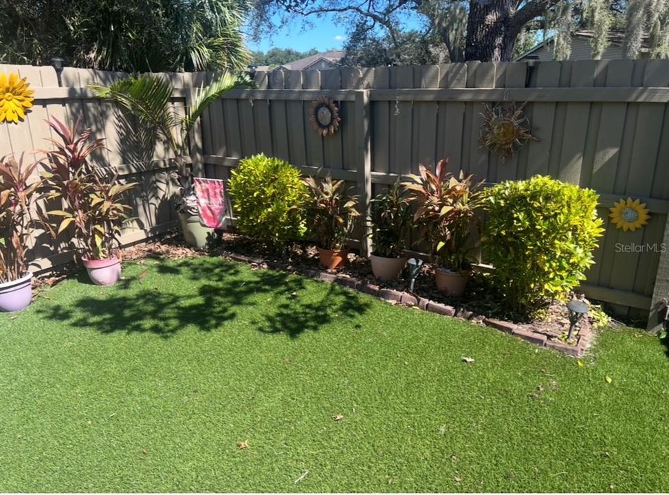 待售: $284,700 (2 贝兹, 2 浴室, 1238 平方英尺)