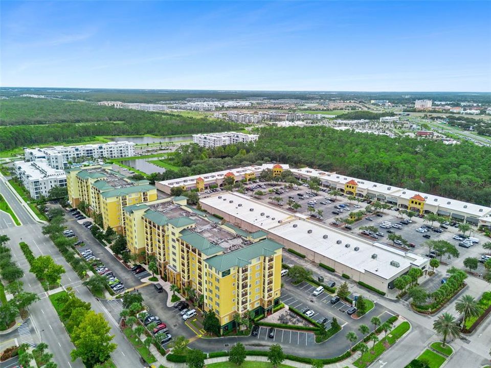 Под контрактом: $139,999 (2 спален, 2 ванн, 1060 Квадратных фут)