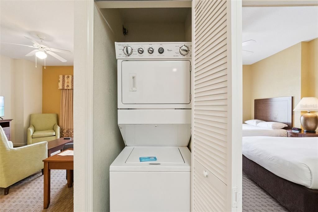 Под контрактом: $139,999 (2 спален, 2 ванн, 1060 Квадратных фут)