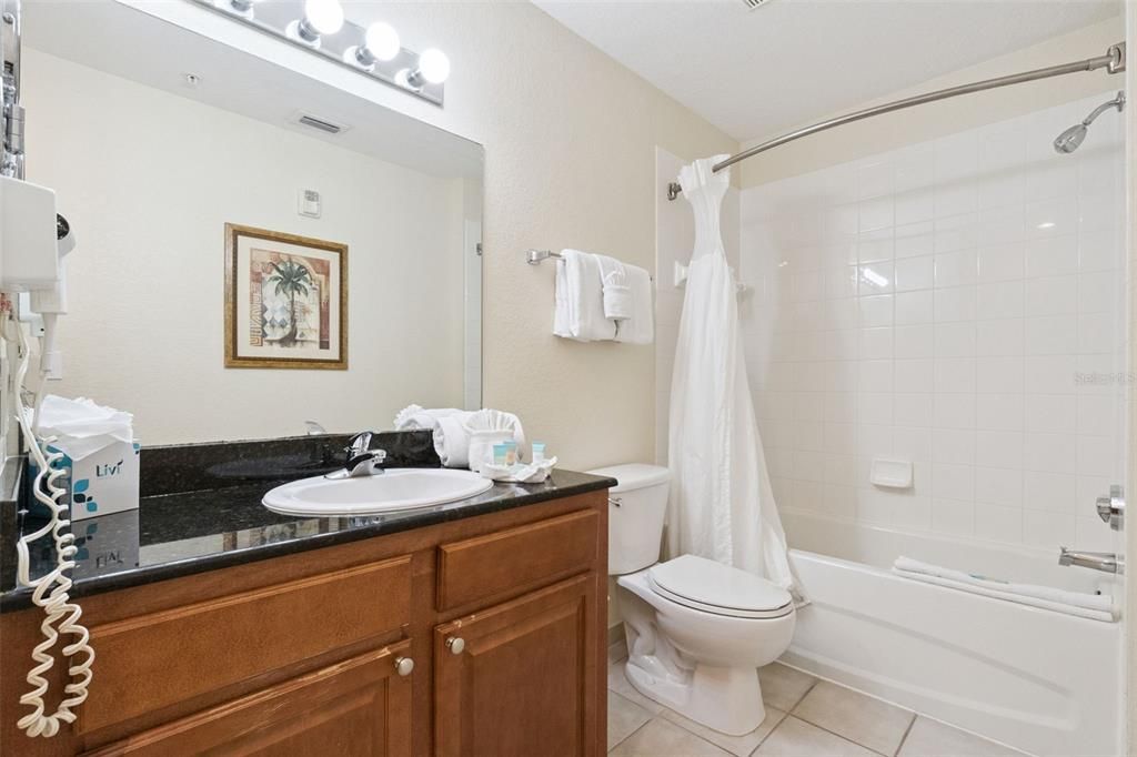 Под контрактом: $139,999 (2 спален, 2 ванн, 1060 Квадратных фут)