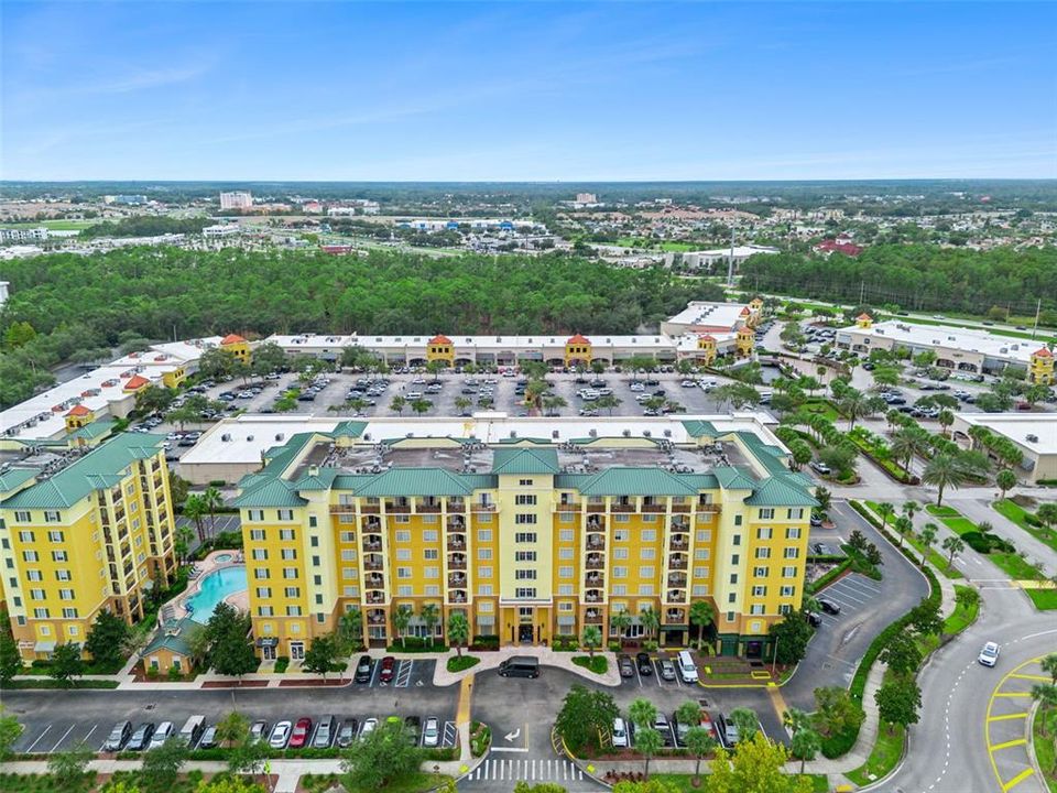 Под контрактом: $139,999 (2 спален, 2 ванн, 1060 Квадратных фут)