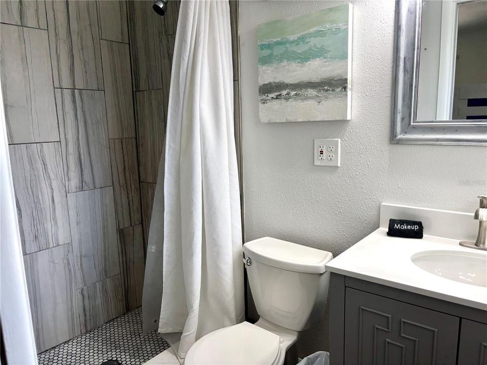 For Rent: $4,300 (3 beds, 3 baths, 1841 Square Feet)