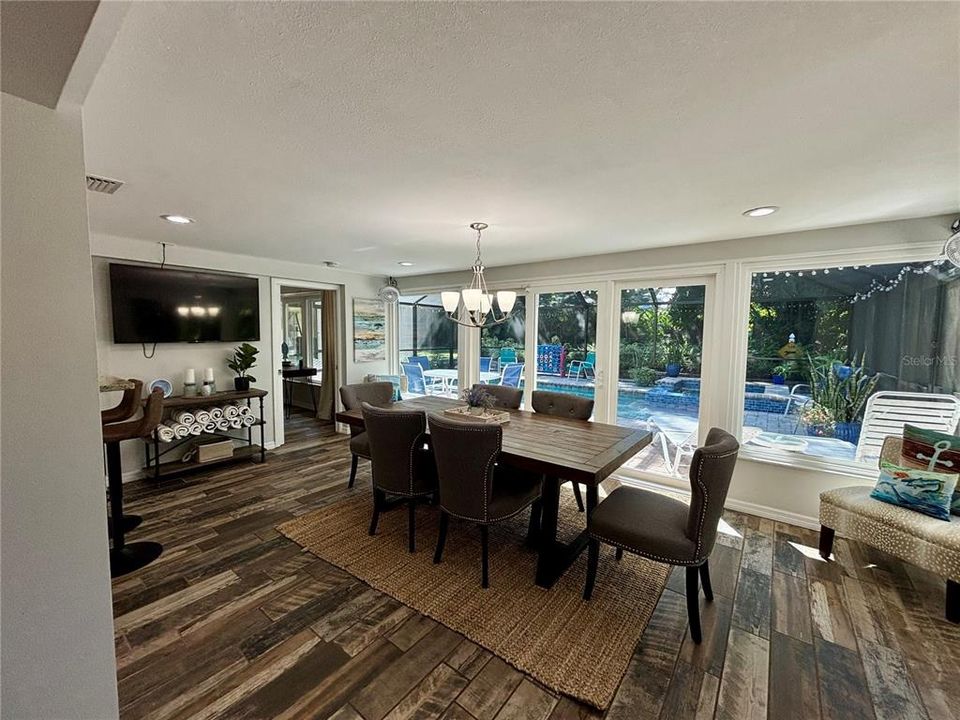 For Rent: $4,300 (3 beds, 3 baths, 1841 Square Feet)