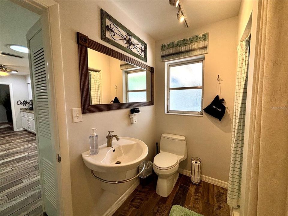 For Rent: $4,300 (3 beds, 3 baths, 1841 Square Feet)