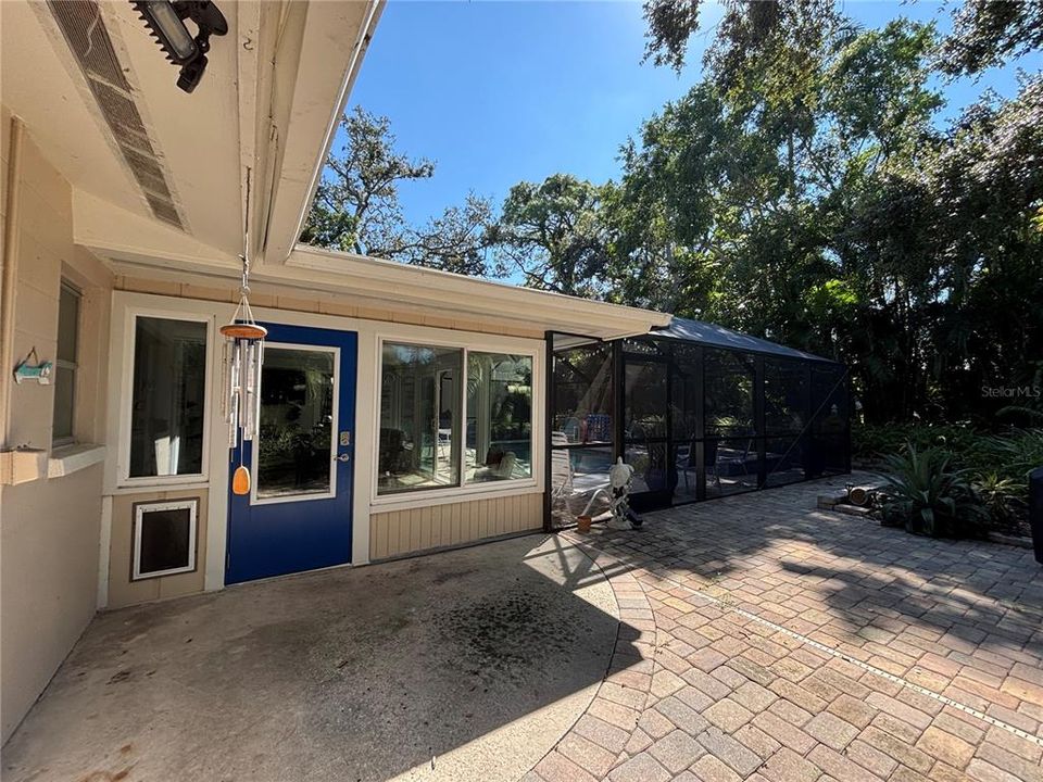 For Rent: $4,300 (3 beds, 3 baths, 1841 Square Feet)