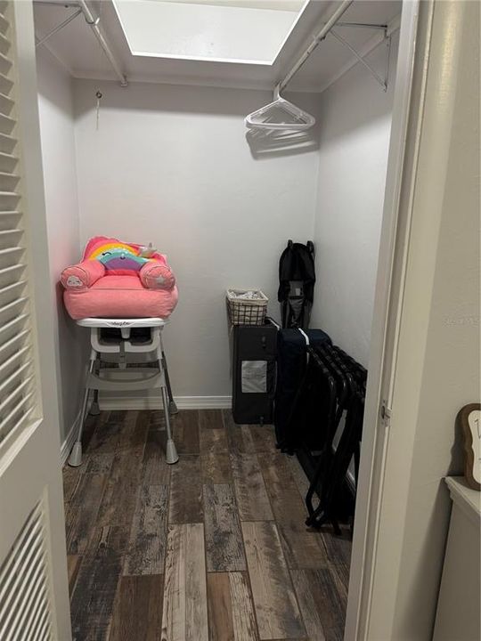 For Rent: $4,300 (3 beds, 3 baths, 1841 Square Feet)