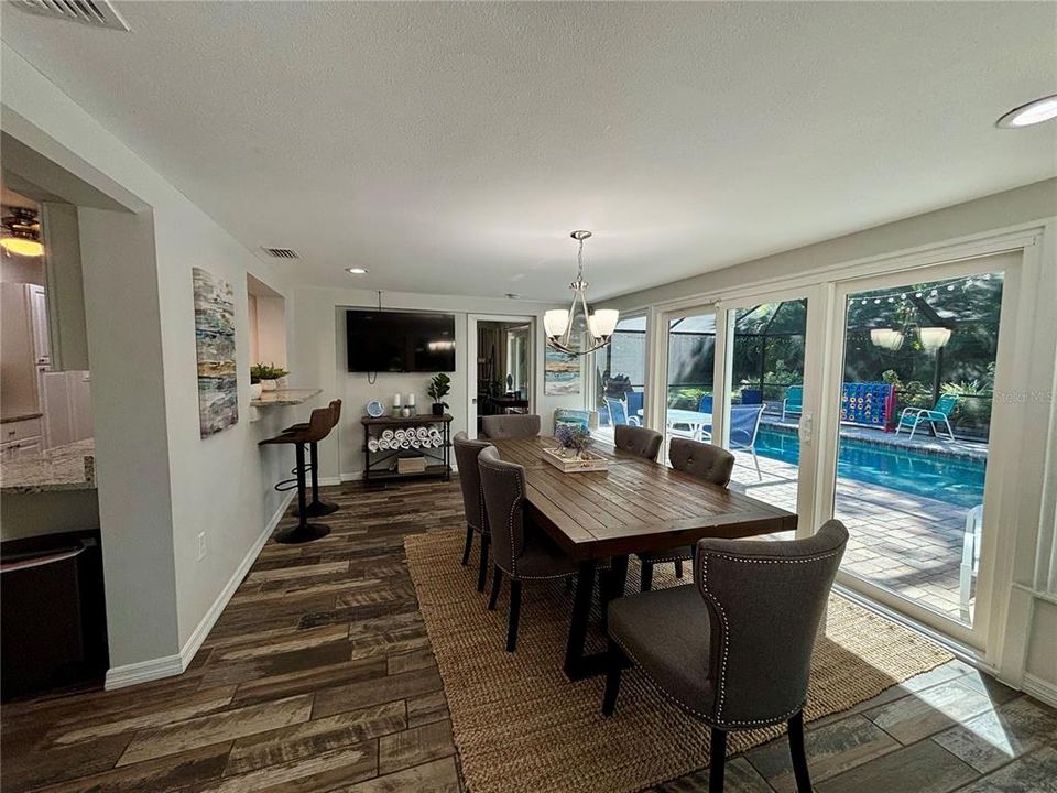 For Rent: $4,300 (3 beds, 3 baths, 1841 Square Feet)