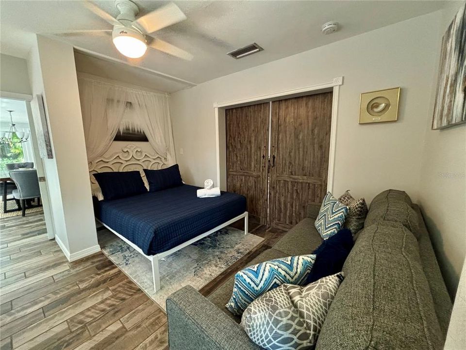 For Rent: $4,300 (3 beds, 3 baths, 1841 Square Feet)