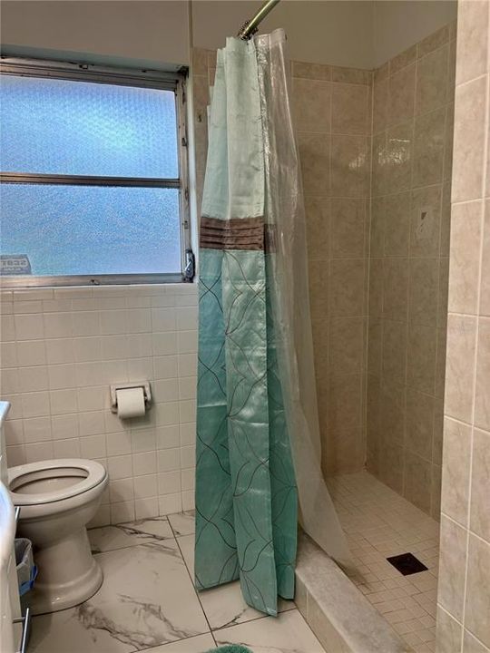 For Rent: $4,300 (3 beds, 3 baths, 1841 Square Feet)