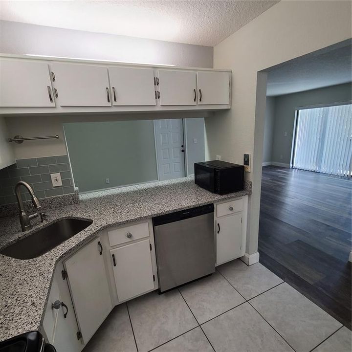 For Rent: $1,650 (2 beds, 2 baths, 1064 Square Feet)