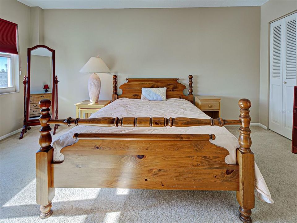 En Venta: $229,900 (2 camas, 2 baños, 900 Pies cuadrados)