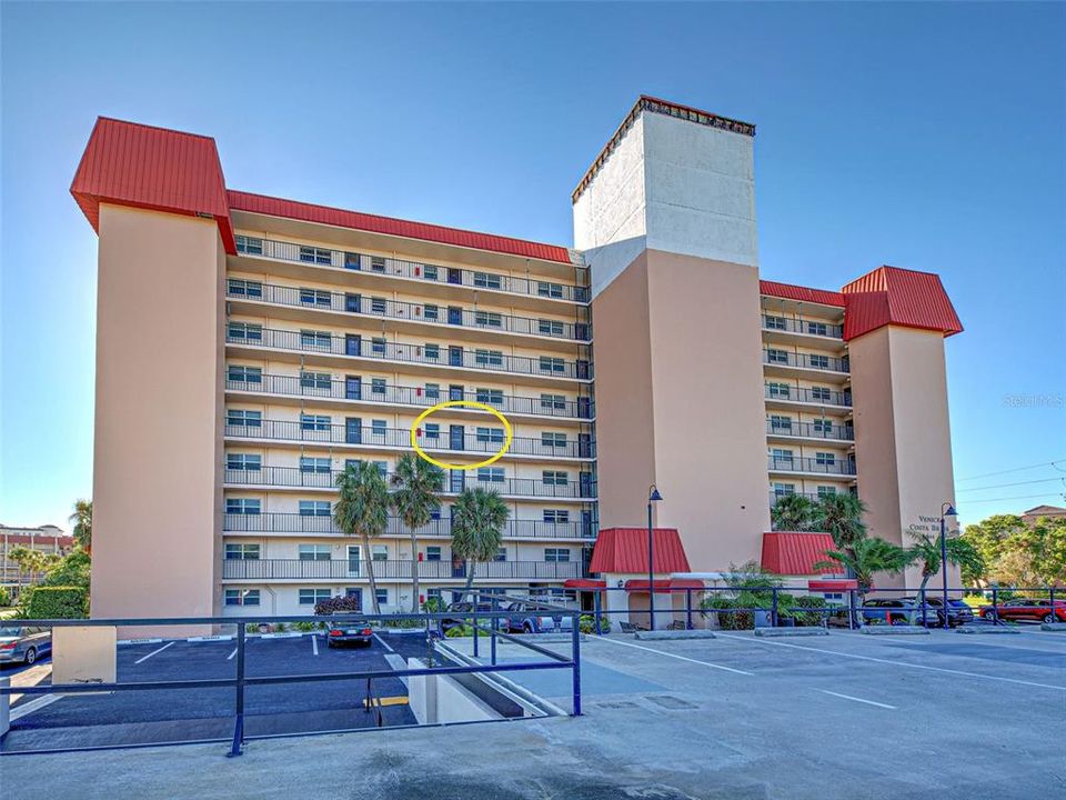 En Venta: $229,900 (2 camas, 2 baños, 900 Pies cuadrados)