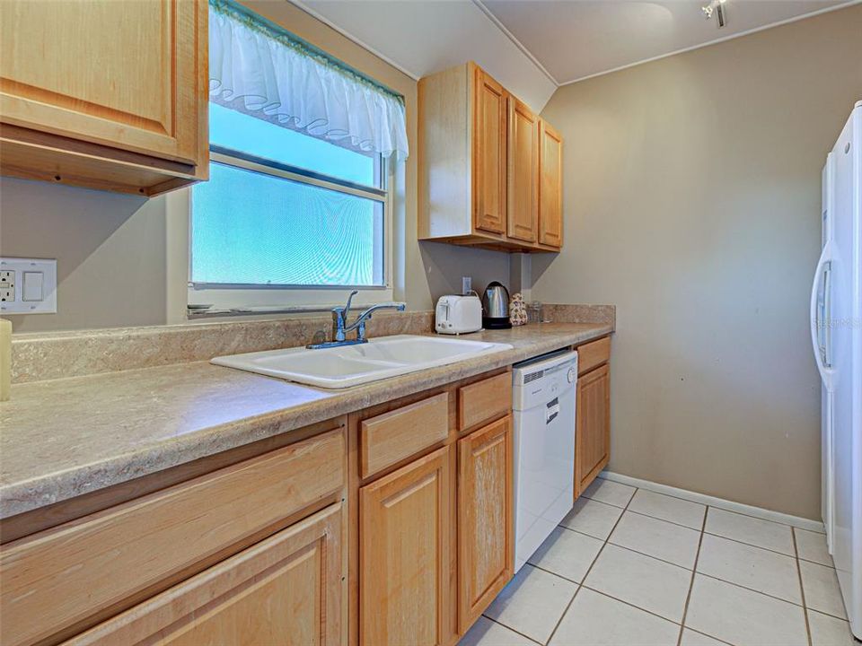 En Venta: $229,900 (2 camas, 2 baños, 900 Pies cuadrados)