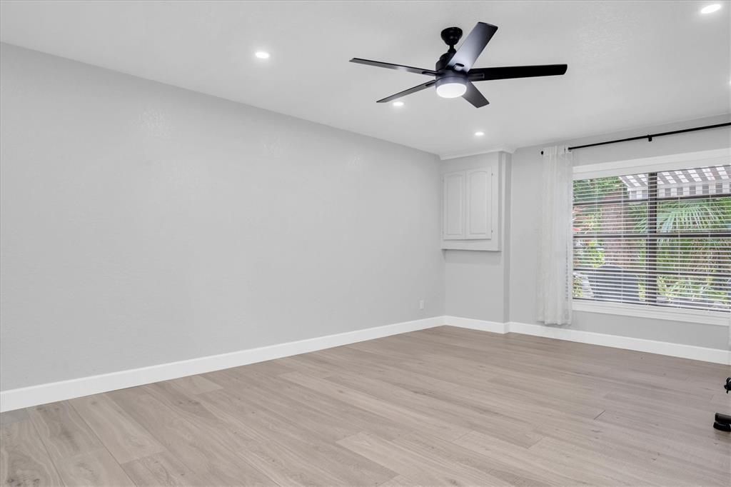 For Sale: $1,135,000 (4 beds, 3 baths, 3680 Square Feet)